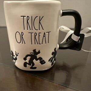Rae Dunn DISNEY Mickey Mouse & Gang Trick Or Treat Halloween 2025 Mug NWT